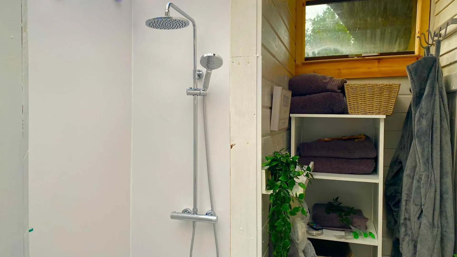 Luxury Tree Top Glamping Safari Tent Killarney Luxury tent