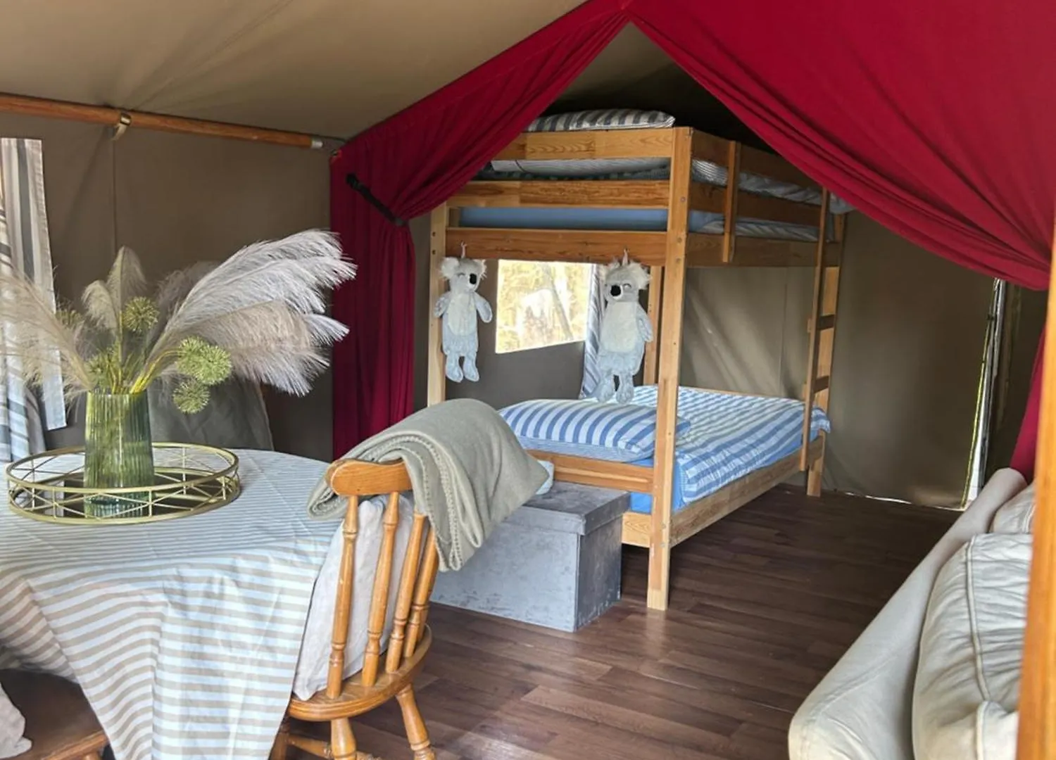 Luxury Tree Top Glamping Safari Tent Killarney Luxuszelt